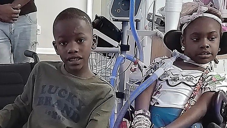 Help Aliyah save her family — photo 3